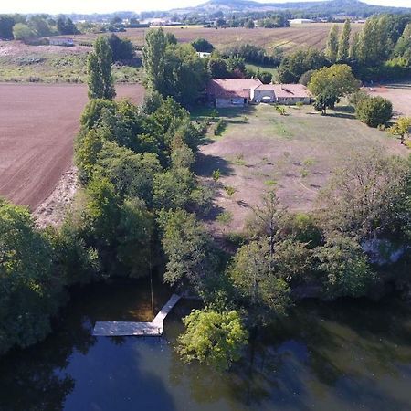 Gite Clodeguy Saint-Sylvestre-sur-Lot ภายนอก รูปภาพ
