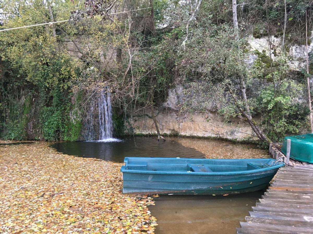 Gite Clodeguy Saint-Sylvestre-sur-Lot ภายนอก รูปภาพ